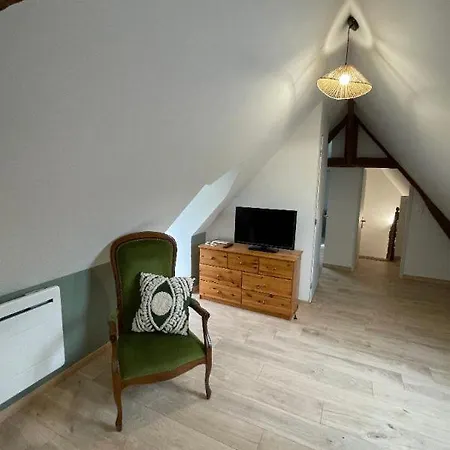Maison 3 Et Jardin, A Pied Hébergement de vacances